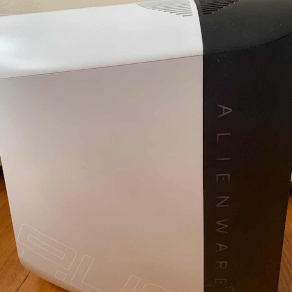 Alienware PC - Picture 1 of 4